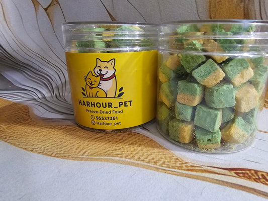 تريت عشب🌿 القط وبيض السمان45g.    (تاريخ الانتهاء 12/2027)