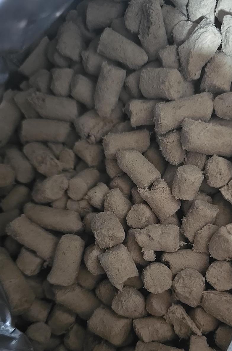 ارنب🐰+دجاج عظام نيه 115g (تاريخ الانتهاء 12/2027)